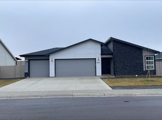 1667 Cashel St, Middleton, ID 83644
