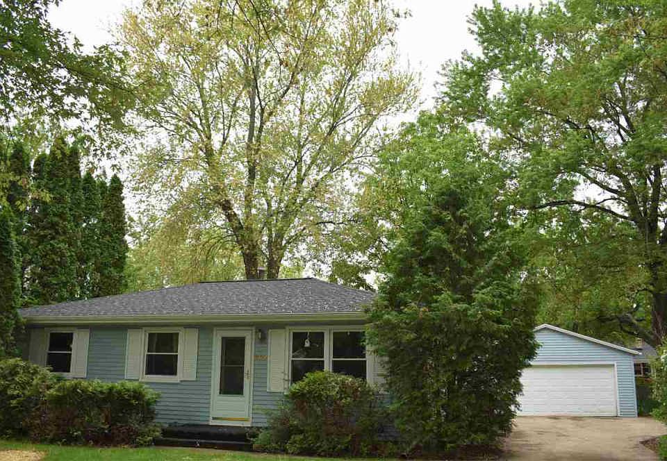 1st image of 2112 S Marion Ave