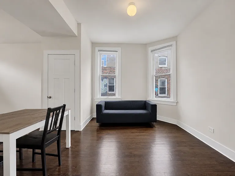 1329 W 18th St #3F — Photo 3