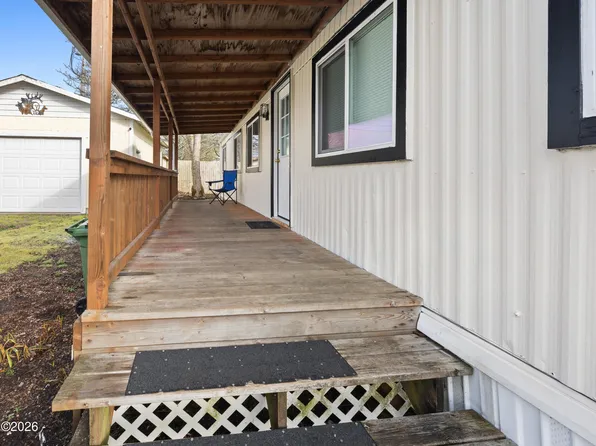 724 SW Ferry Ave #37, Siletz, OR 97380