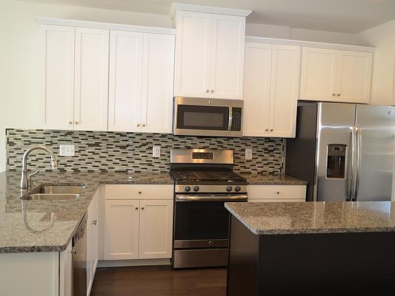 5th image of 43367 Southland St