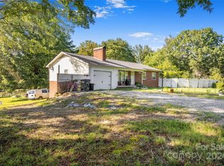 140 Steep Ln, Statesville, NC 28625