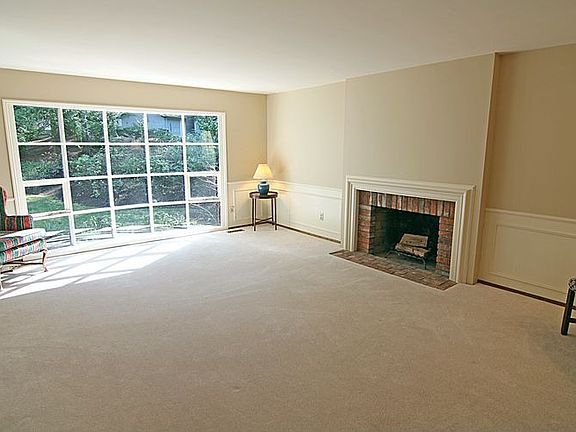 2nd image of 3909 142nd Pl NE