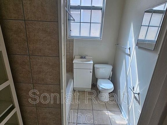 4th image of 3305 Palmyra St