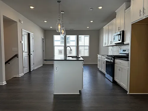 1824 Blanche St Photo 1 1824 Blanche St Photo 1