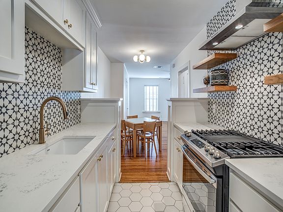 5th image of 3208 McPherson Ave #3210