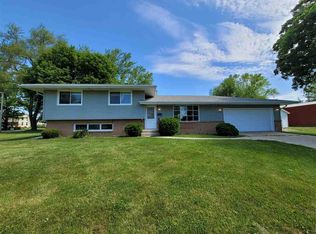 604 Elm St, Durand, IL 61024