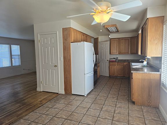 4th image of 3835 S Claudia St