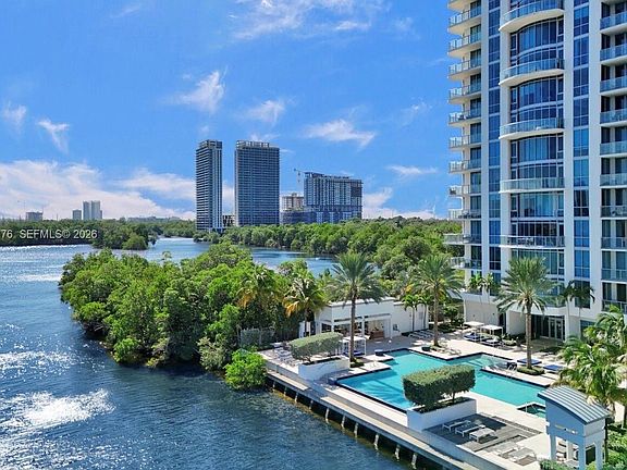 4th image of 17111 Biscayne Blvd Unit 208