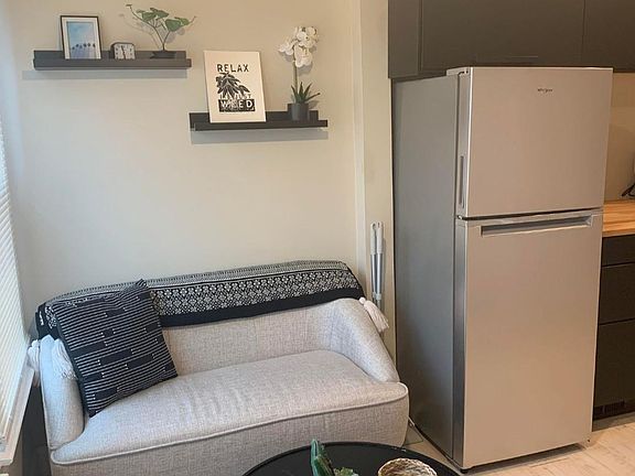 3rd image of 351 W Hazelhurst St #3