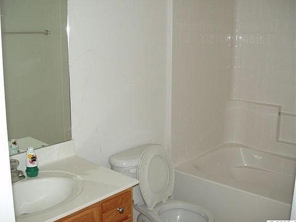 4th image of 5779 Bent Creek Cres