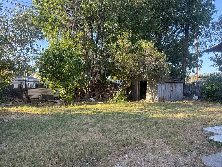 17977 Wellford Dr — Photo 30