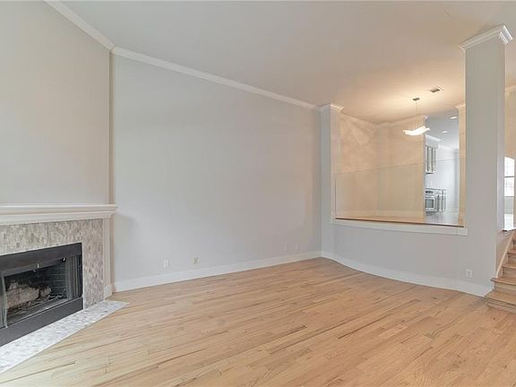 4th image of 5950 Lindenshire Ln APT 404