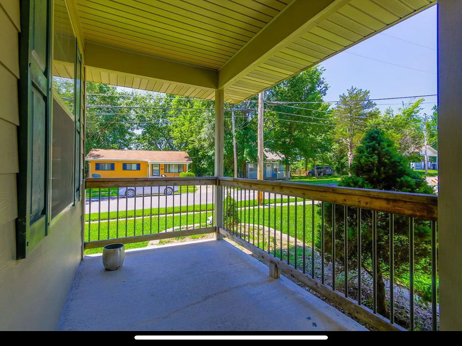 3 bed, 1166 sqft, $2,100 — Photo 4