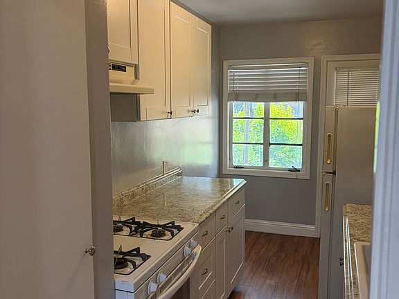 2nd image of 1929 11th St APT 4