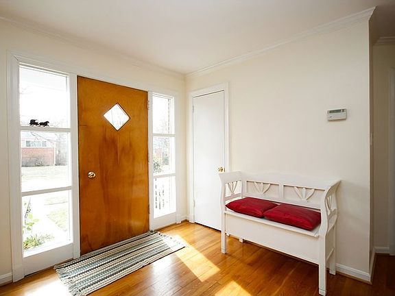 2nd image of 5009 Druid Dr