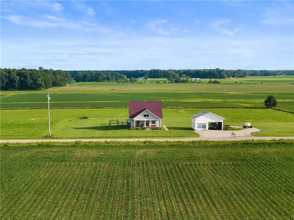 17200 E 1350th Rd, Marshall, IL 62441