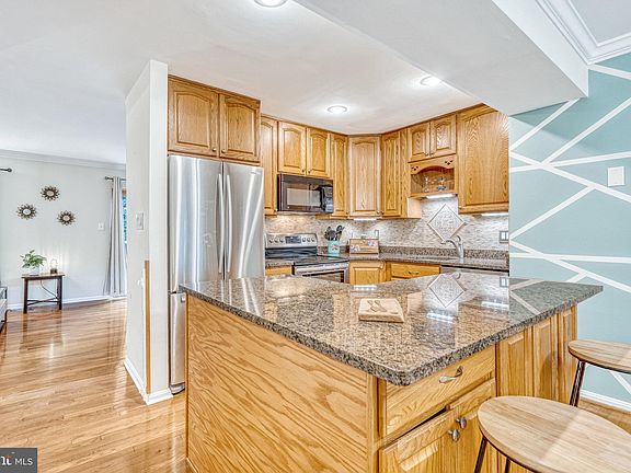 2nd image of 9871 Burke Pond Ct