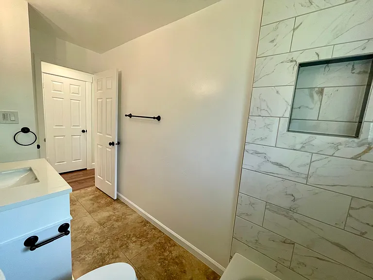 Main floor hallway bath
