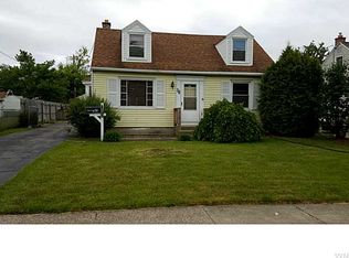 65 Beale Ave, Cheektowaga, NY 14225