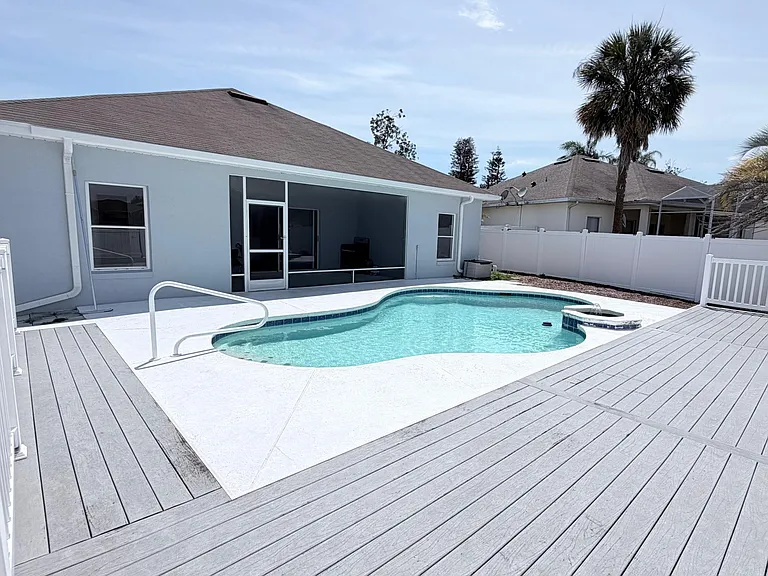 906 Berwick Dr — Photo 37