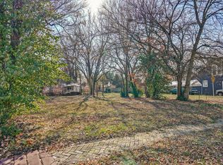 900 W Pershing St, Springfield, MO 65806