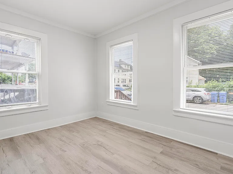 146 Hobart St #1 — Photo 18