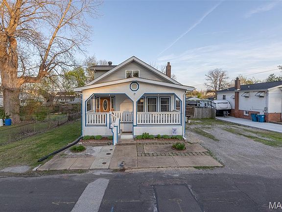 2nd image of 8708 S Grand Ave
