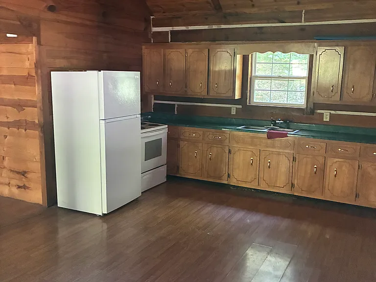 227 Oak Tree Dr — Photo 5