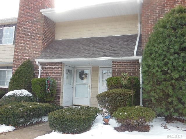 1st image of 273 Lake Pointe Cir