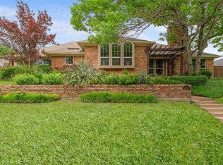 709 Robin Dr, Rockwall, TX 75087