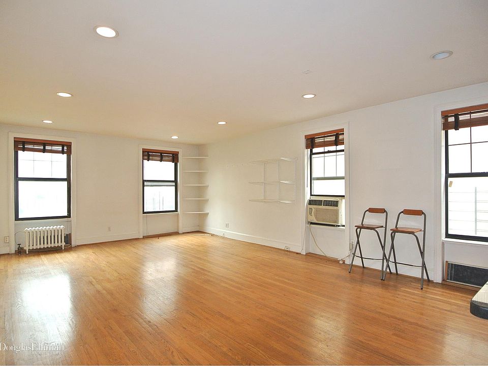 1st image of 3117 Broadway APT 52