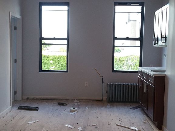 4th image of 51 Sheffield Ave #3