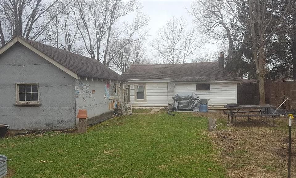 2nd image of 469 Hoosier St