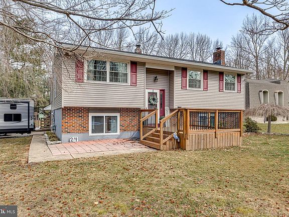 3rd image of 24 Virginia Trl