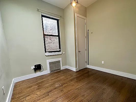 4th image of 277 Clifton Pl #1A