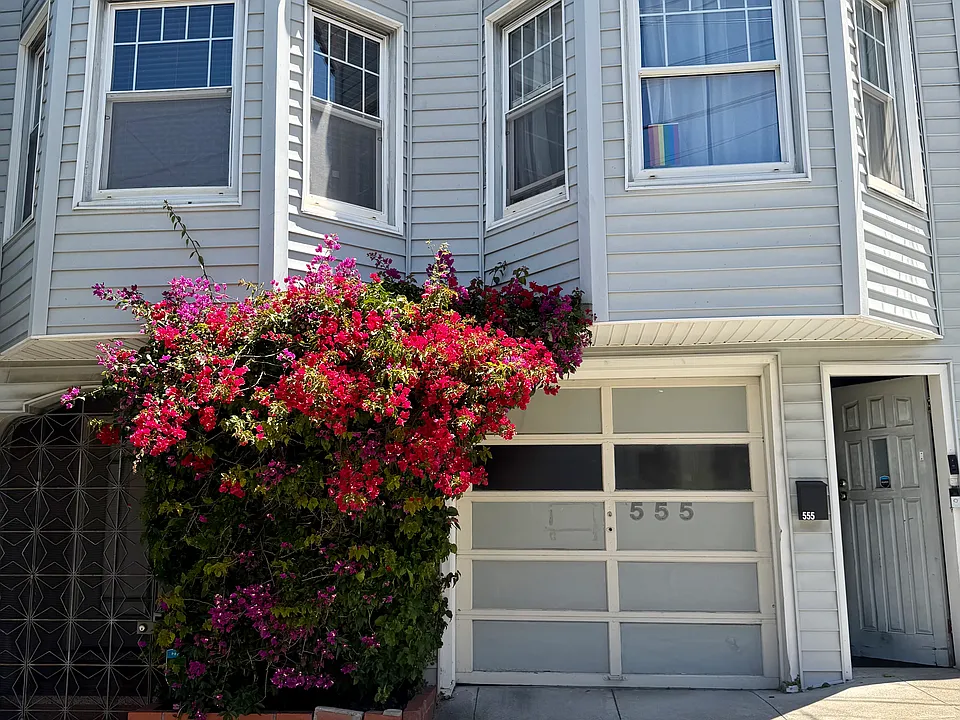 555 Kansas St