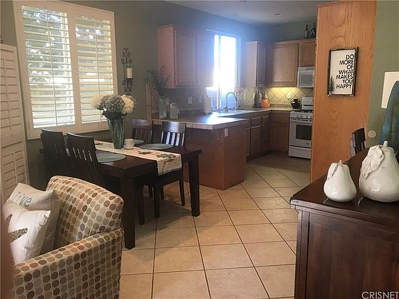 3rd image of 28415 Mayfair Dr