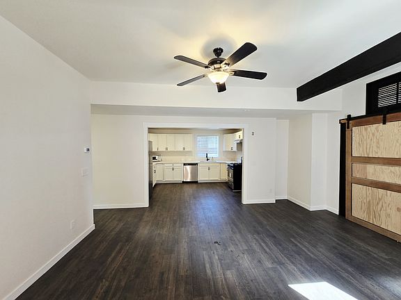 5th image of 1108 S Sheridan Ave #A