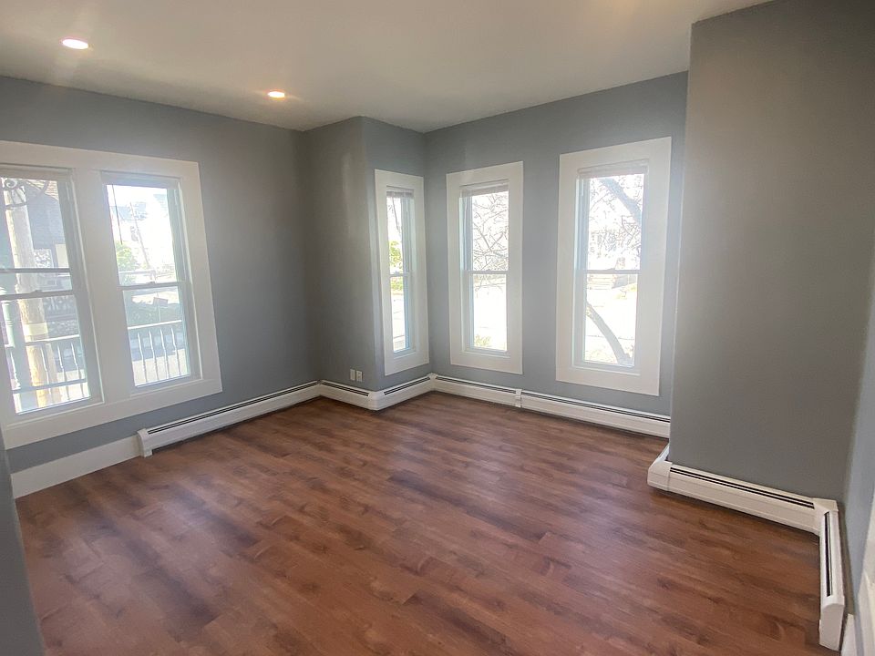 Bedroom #1