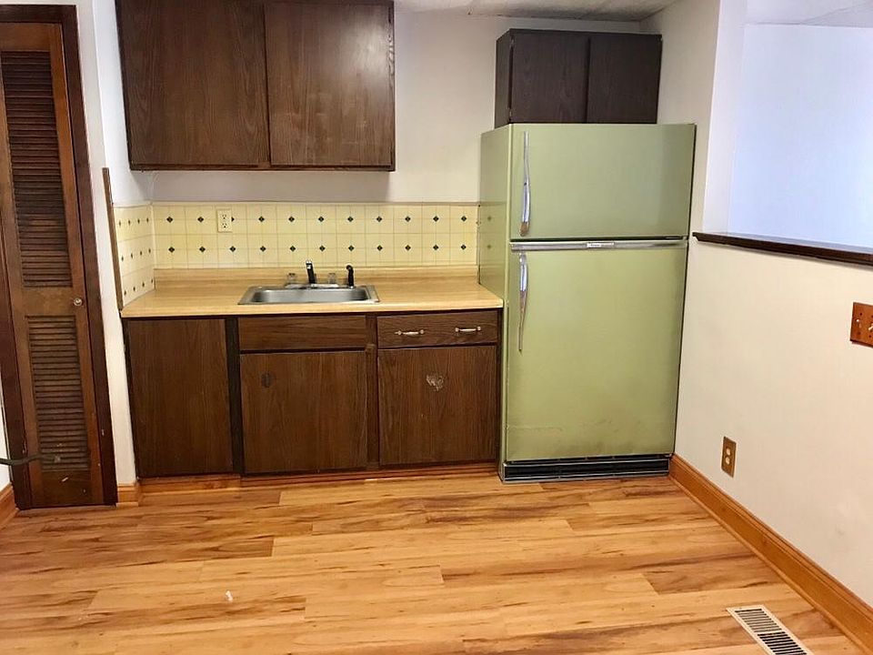 2nd image of 339 Tacoma Ave