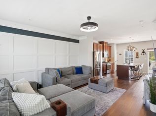 806 Foxleigh Way, Middle River, MD 21220