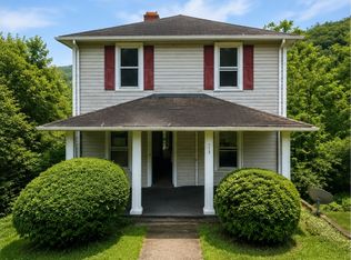 113 W Pine St, Clifton Forge, VA 24422
