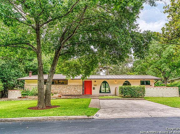 2nd image of 234 Five Oaks Dr