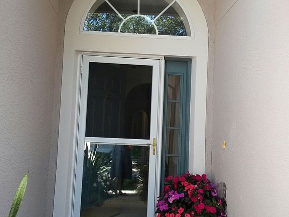 2nd image of 644 Sun Bluff Ln