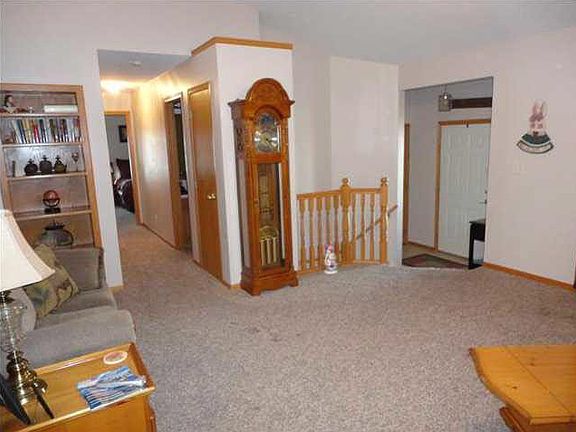 3rd image of 1220 W High Ct S