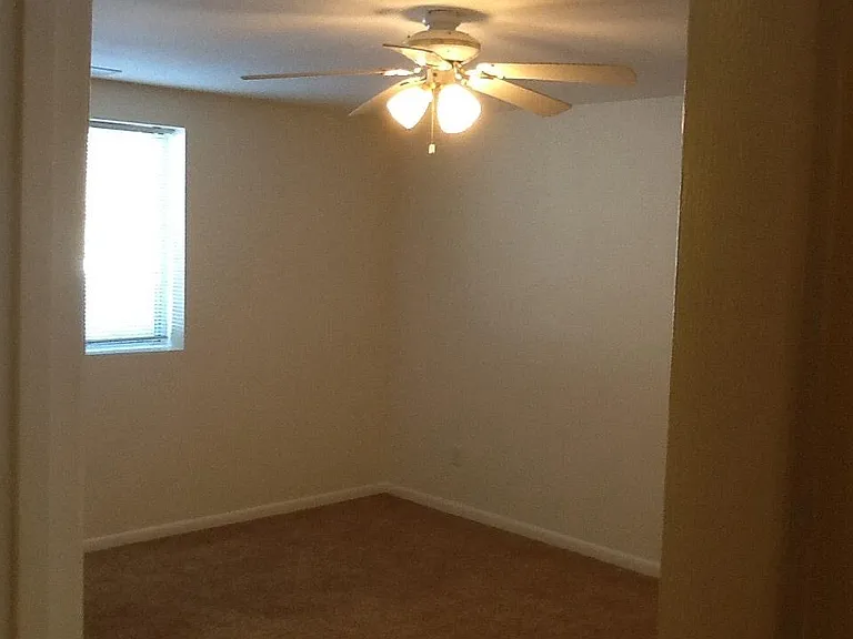 4 Bailiffs Ct — Photo 9