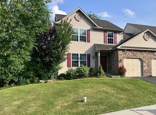 732 Seem Dr, Kutztown, PA 19530
