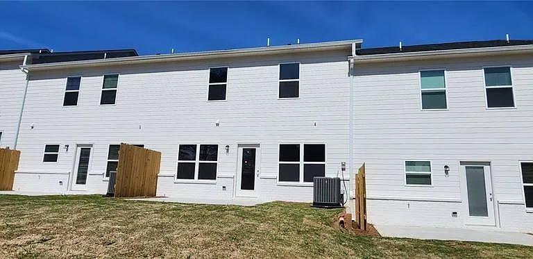 1476 Fern Ridge Ln — Photo 19