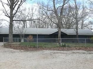 460 Greenway Dr, Galena, MO 65656